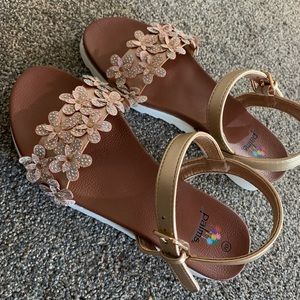 Girls sandals